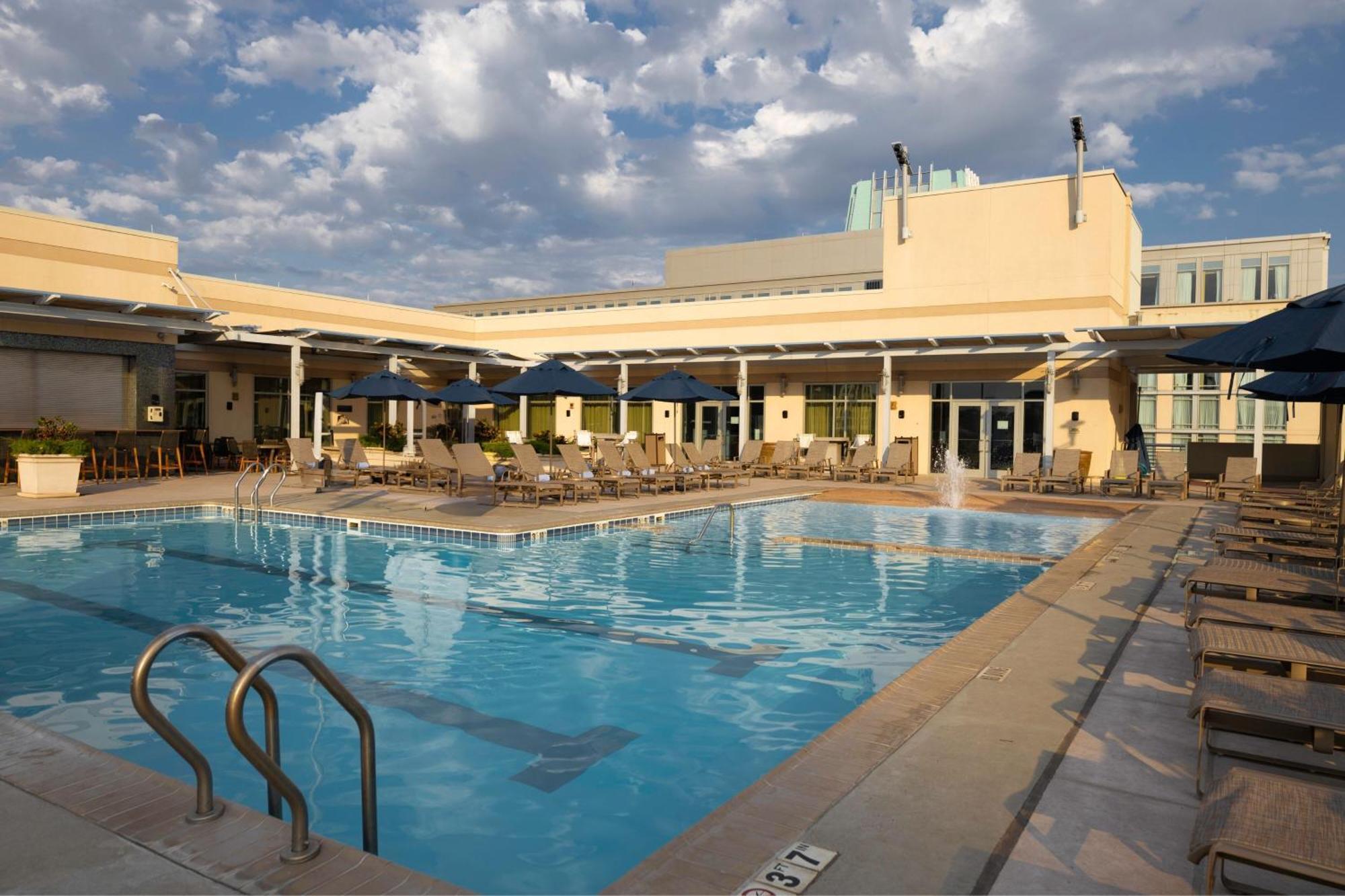Renaissance Montgomery Hotel & Spa At The Convention Center Buitenkant foto